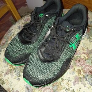 Under Armour Men's UA HOVR™ Intake 6 Running Shoes